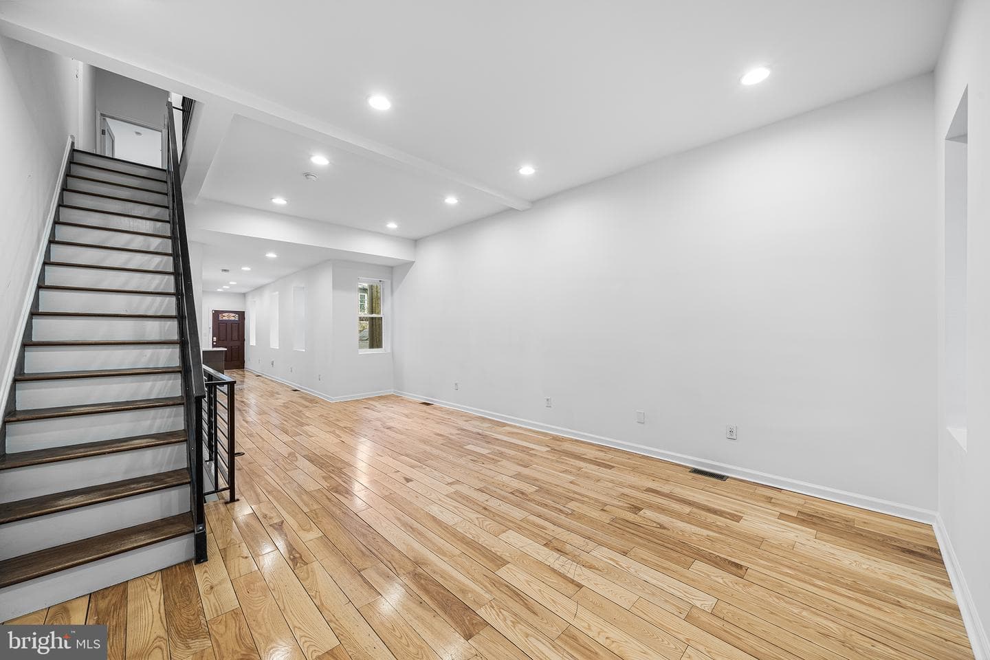 4047 Green Street photo 5