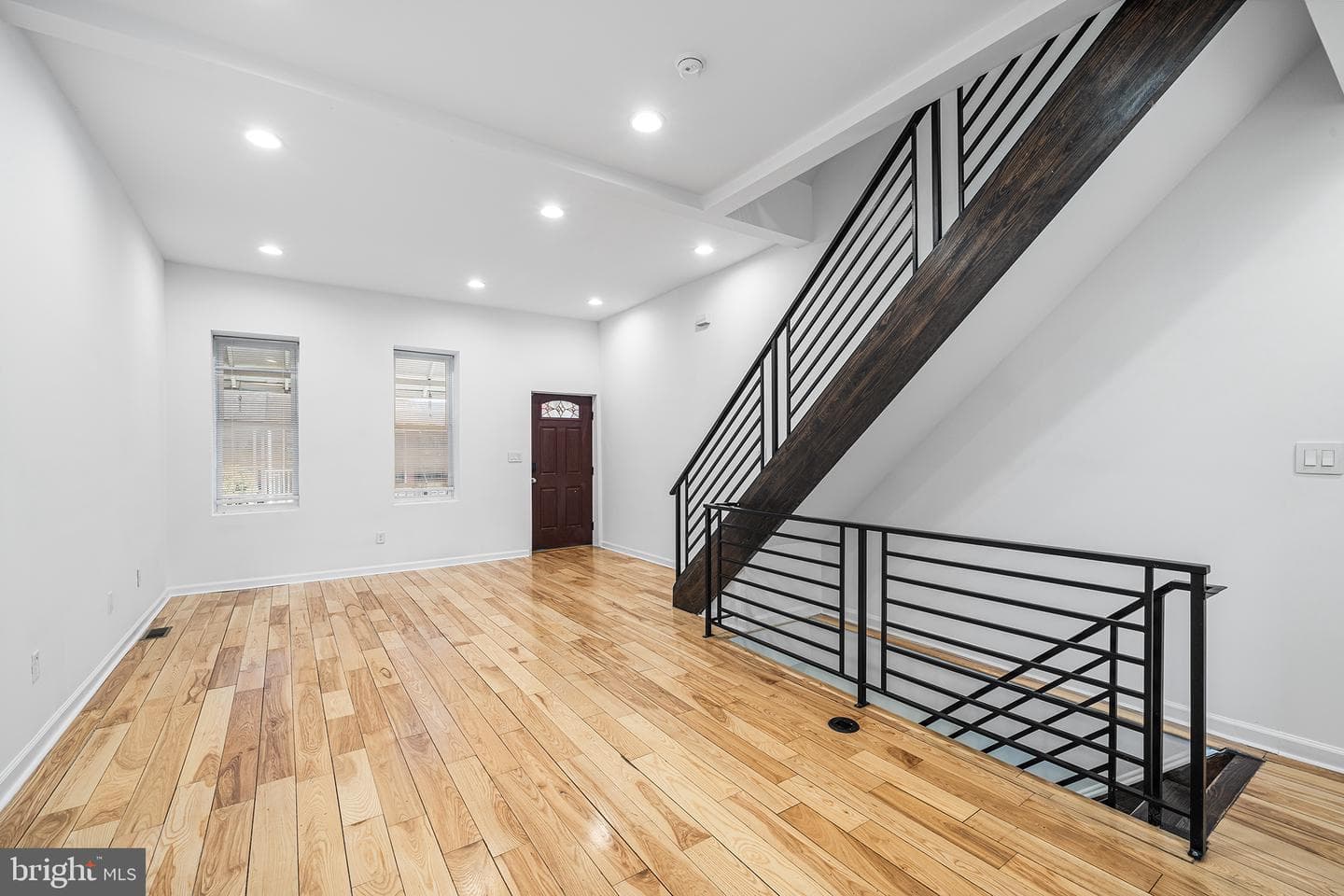 4047 Green Street photo 8