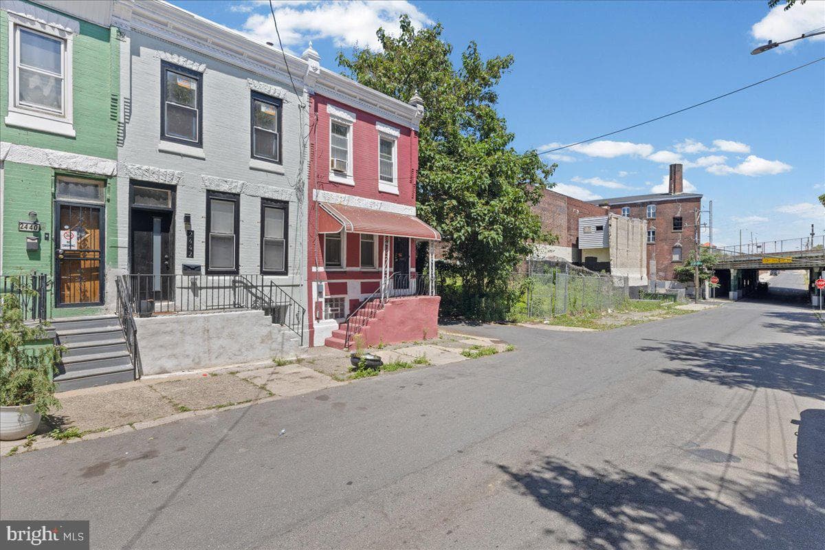 2442 N 13th St, Philadelphia