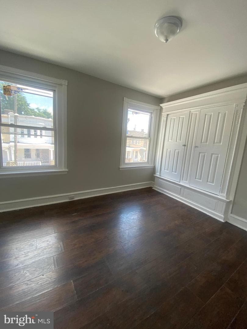 139 W Hansberry Street photo 52