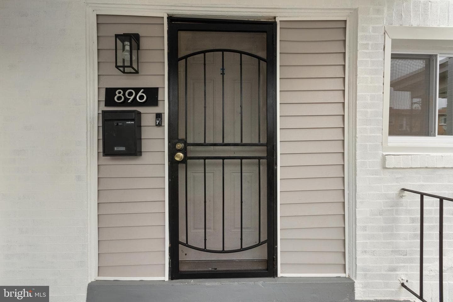 896 Brill Street photo 5