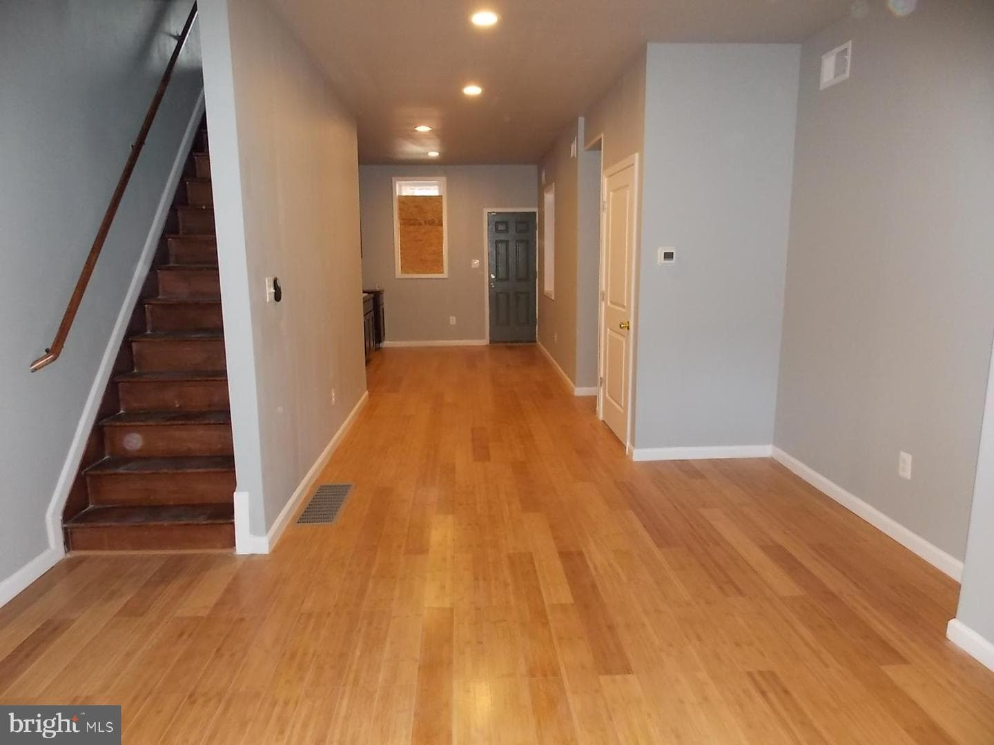 1536 S Wilton Street photo 3