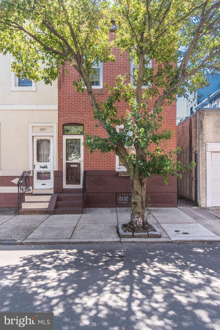 2963 Edgemont Street, Philadelphia