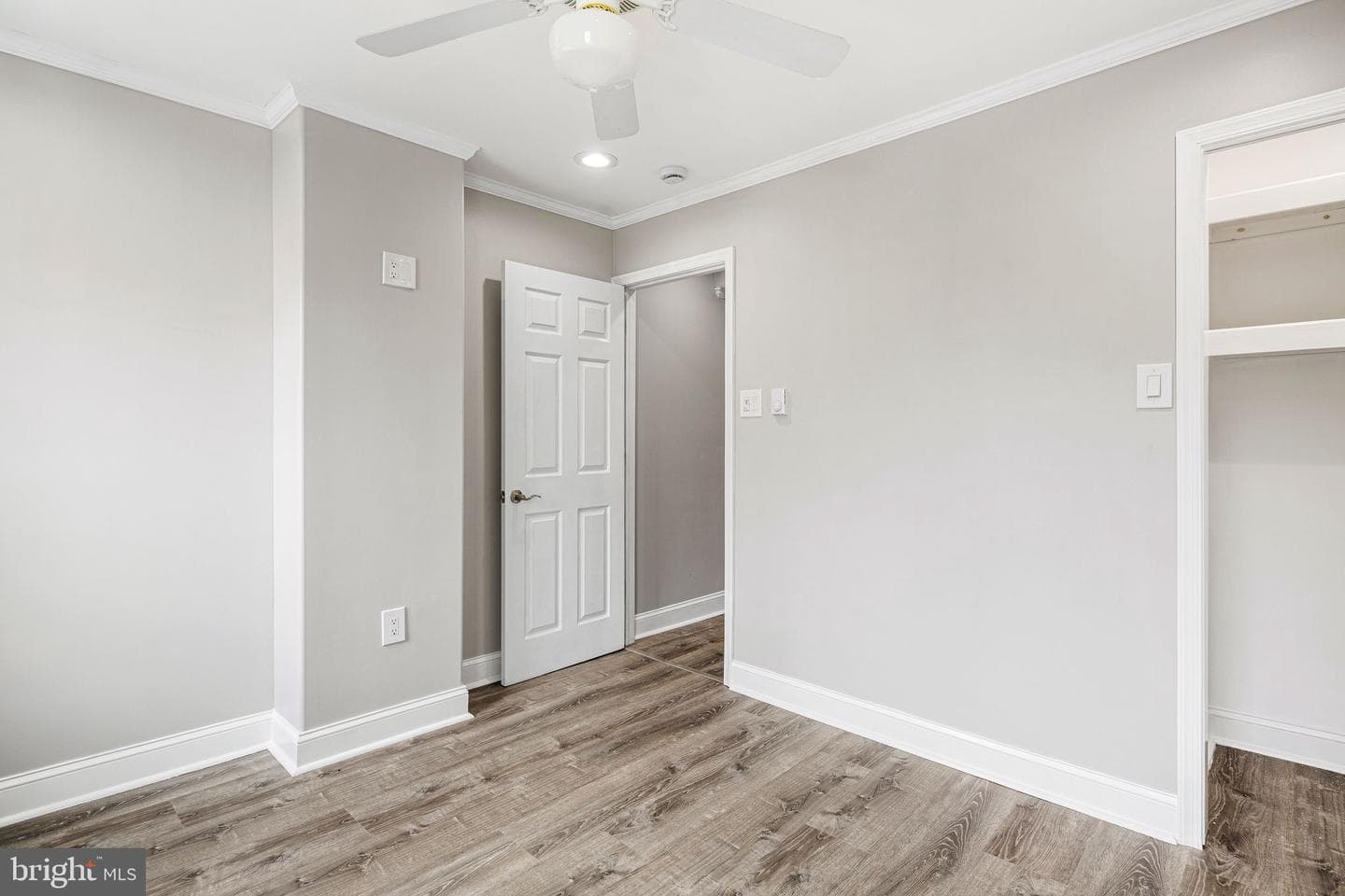 2856 Mercer St photo 13