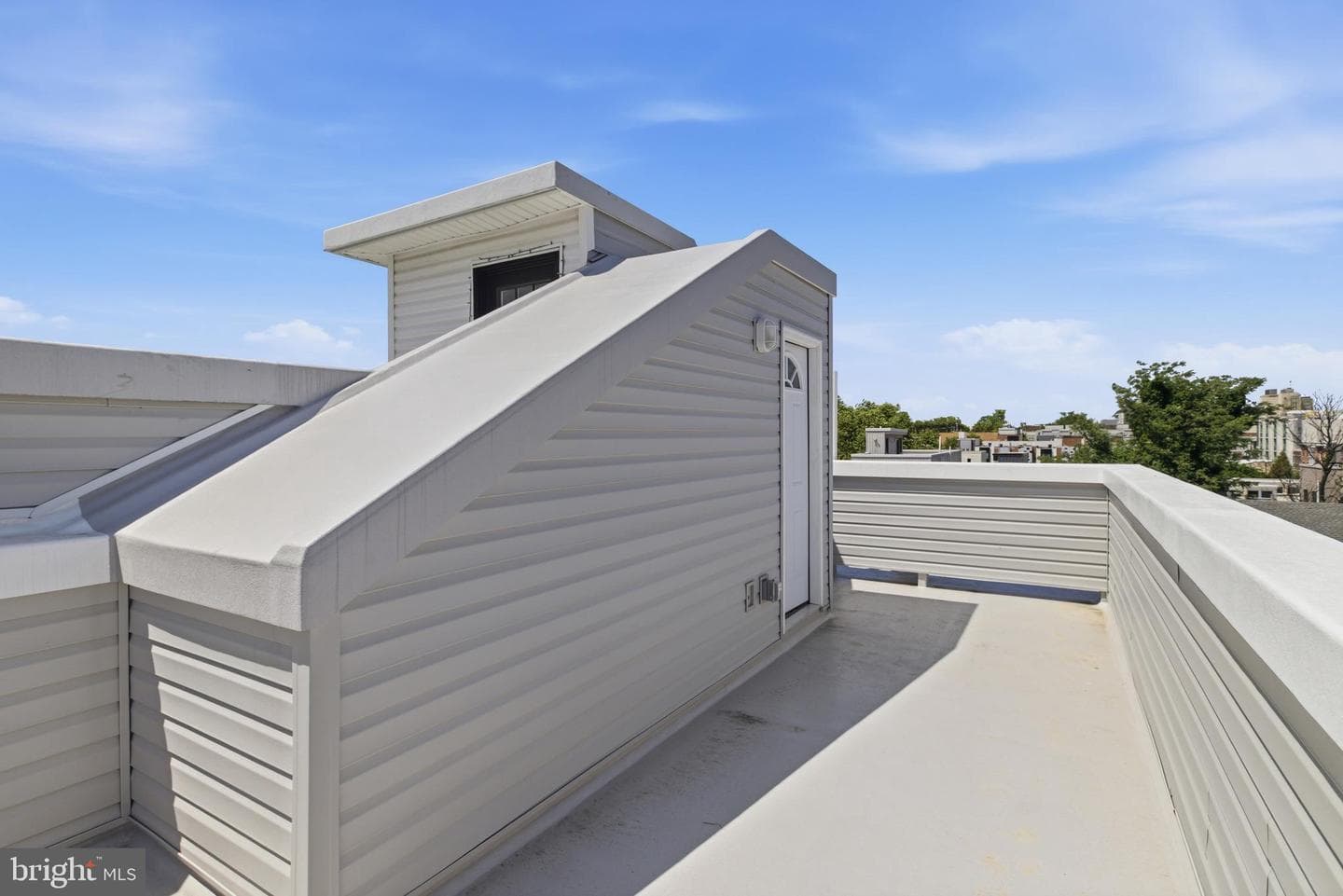1511 W Flora Street photo 41