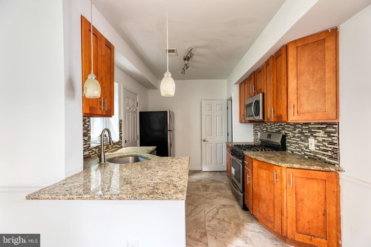 35 S Ashmead Place S photo 5