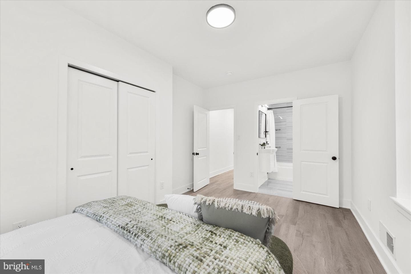 4038 Green Street photo 22