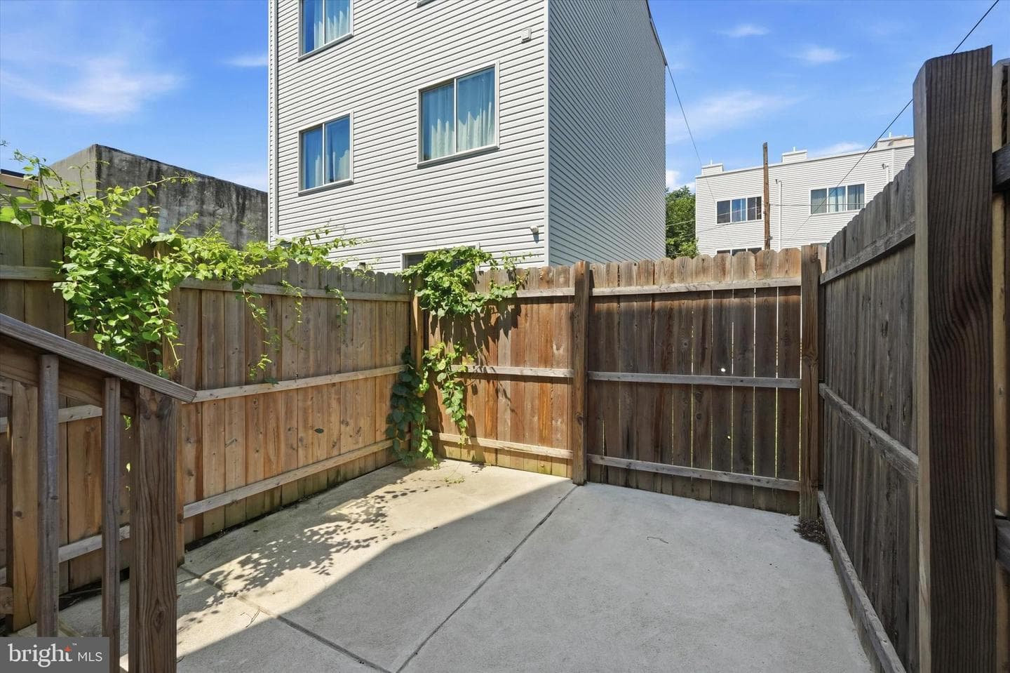 2044 N 5th Street photo 10