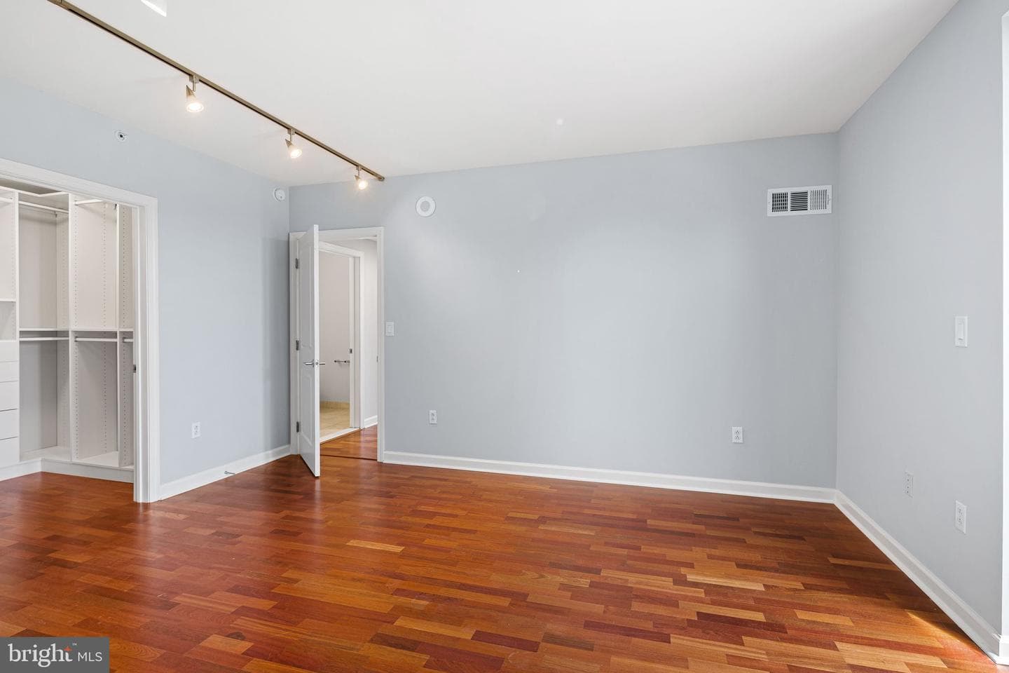 901 N Penn Street #f407 photo 16