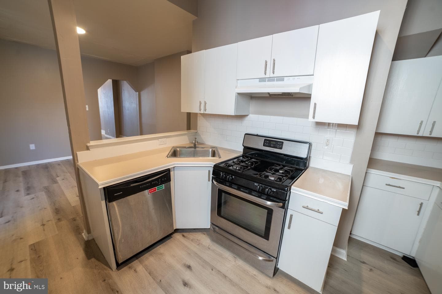 1842 N 16th Street photo 6
