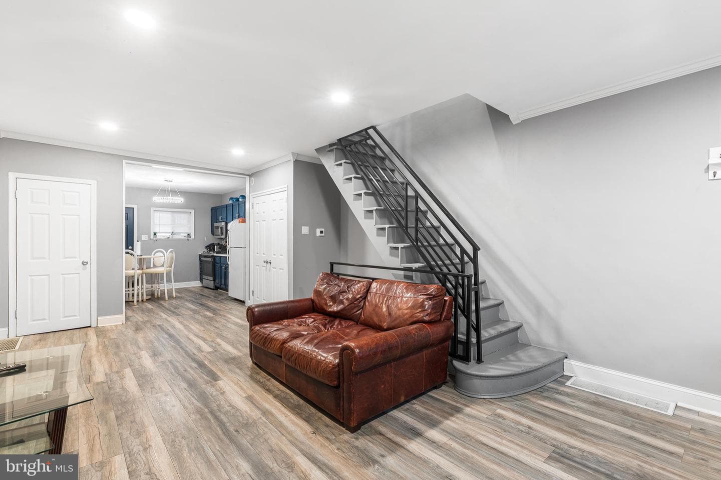 2032 S Beechwood Street photo 4