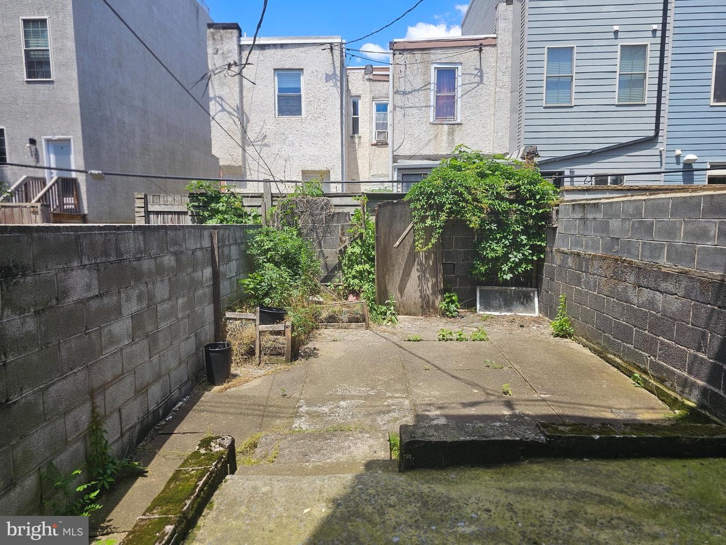 2423 Oakford Street photo 7