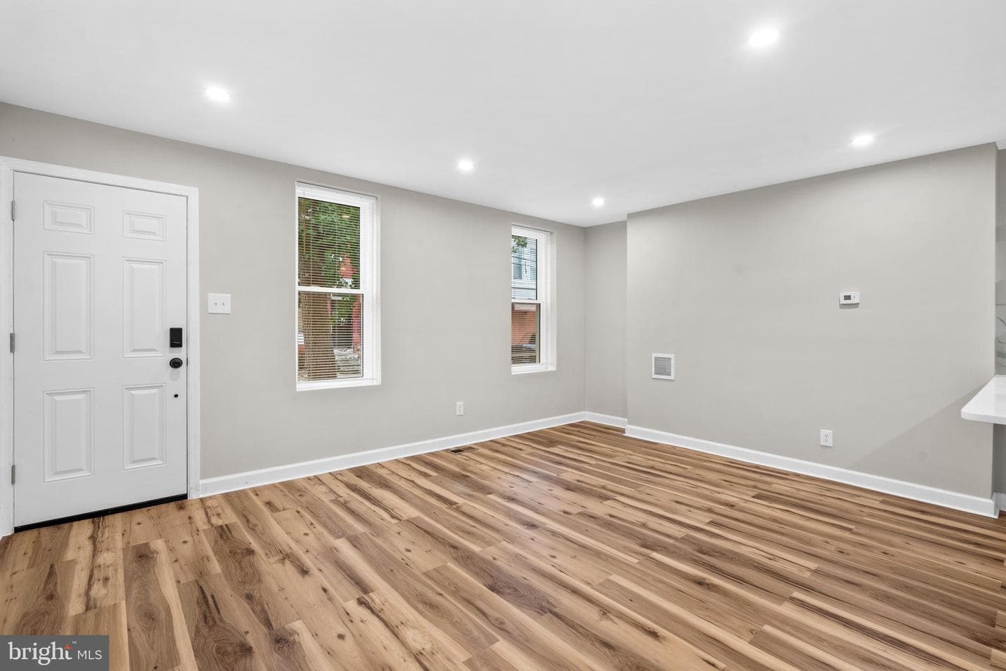 1908 N Croskey St photo 20