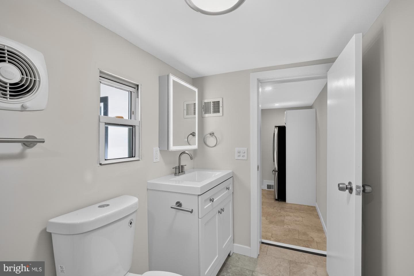 608 Clymer St photo 13