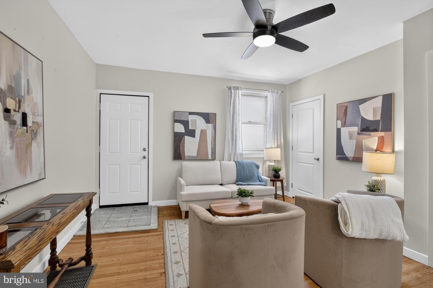 608 Clymer St photo 3