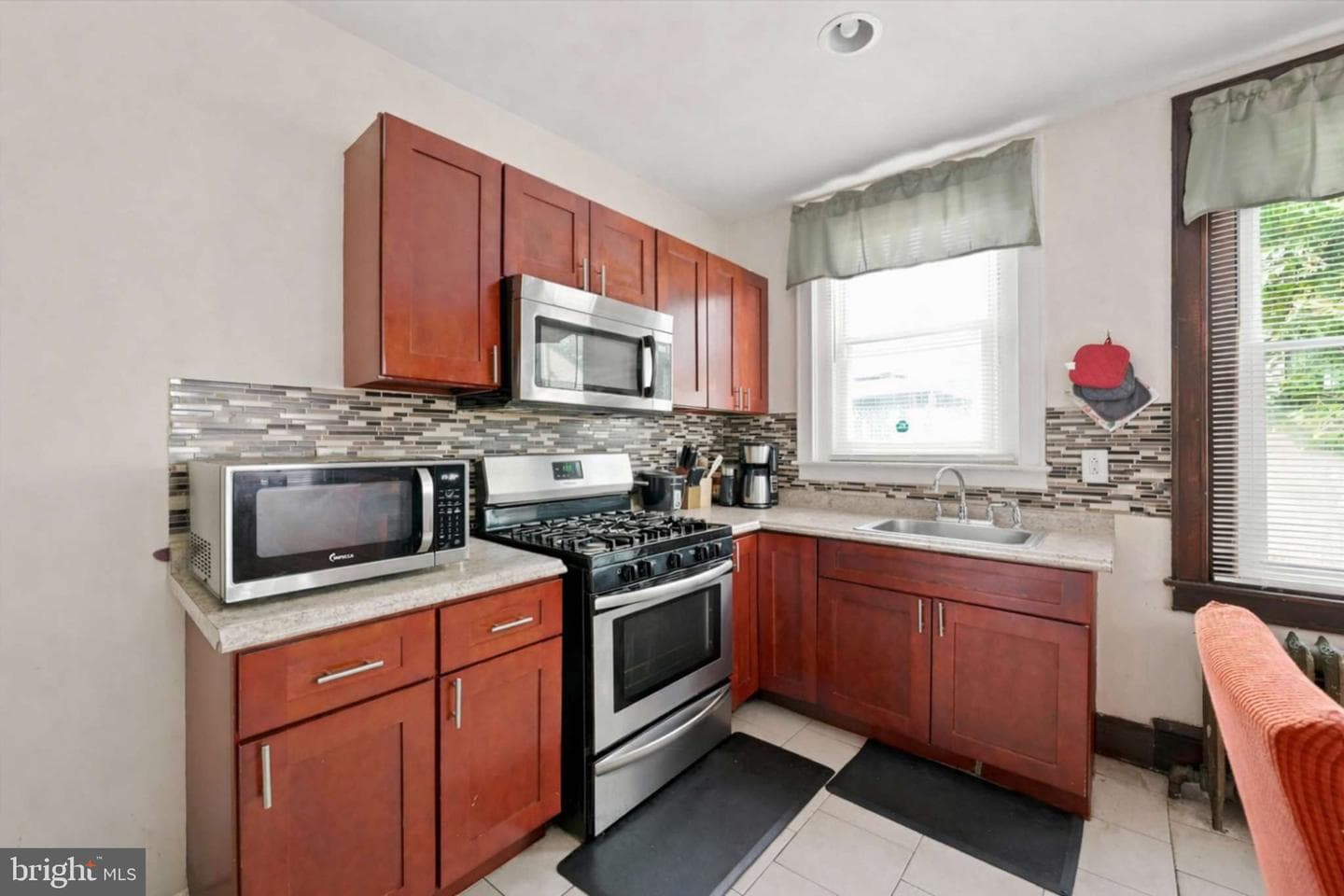 5326 N Camac Street photo 9