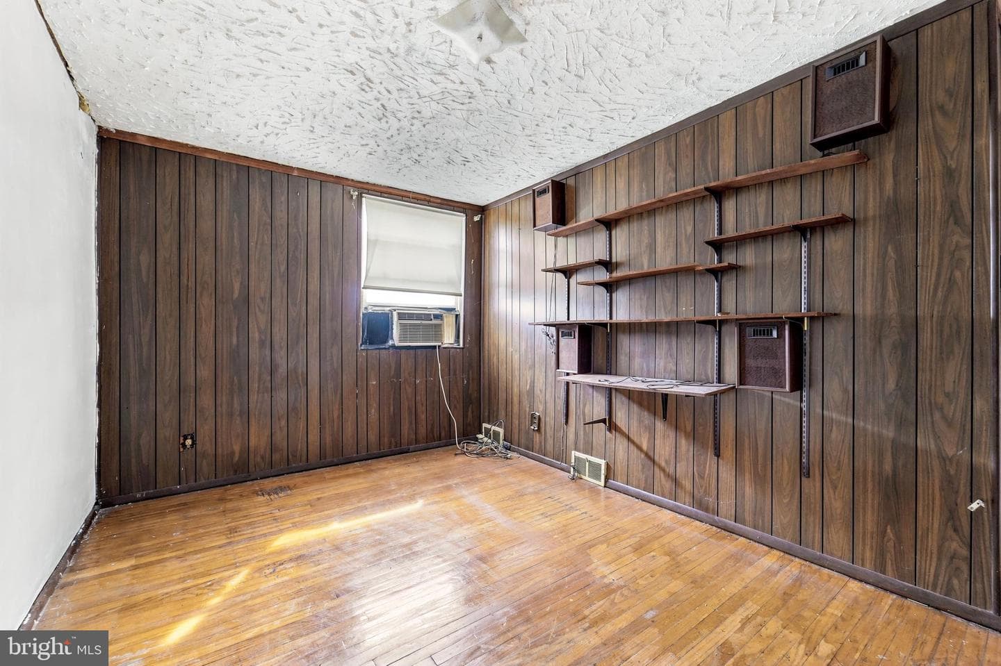 1744 S Edgewood Street photo 11