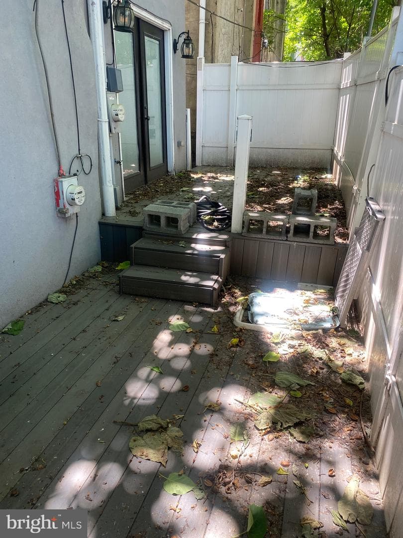1430 N Corlies Street photo 14