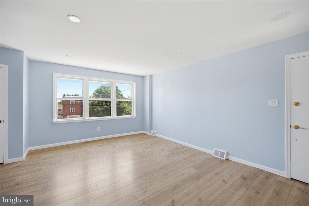 9955 Bridle Road photo 7