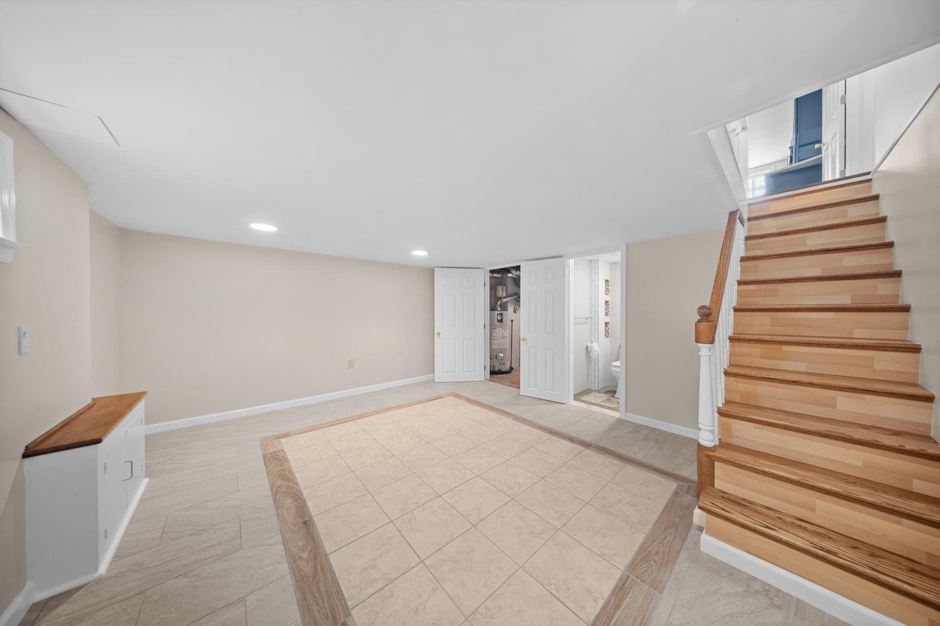 7019 Rutland Street photo 23