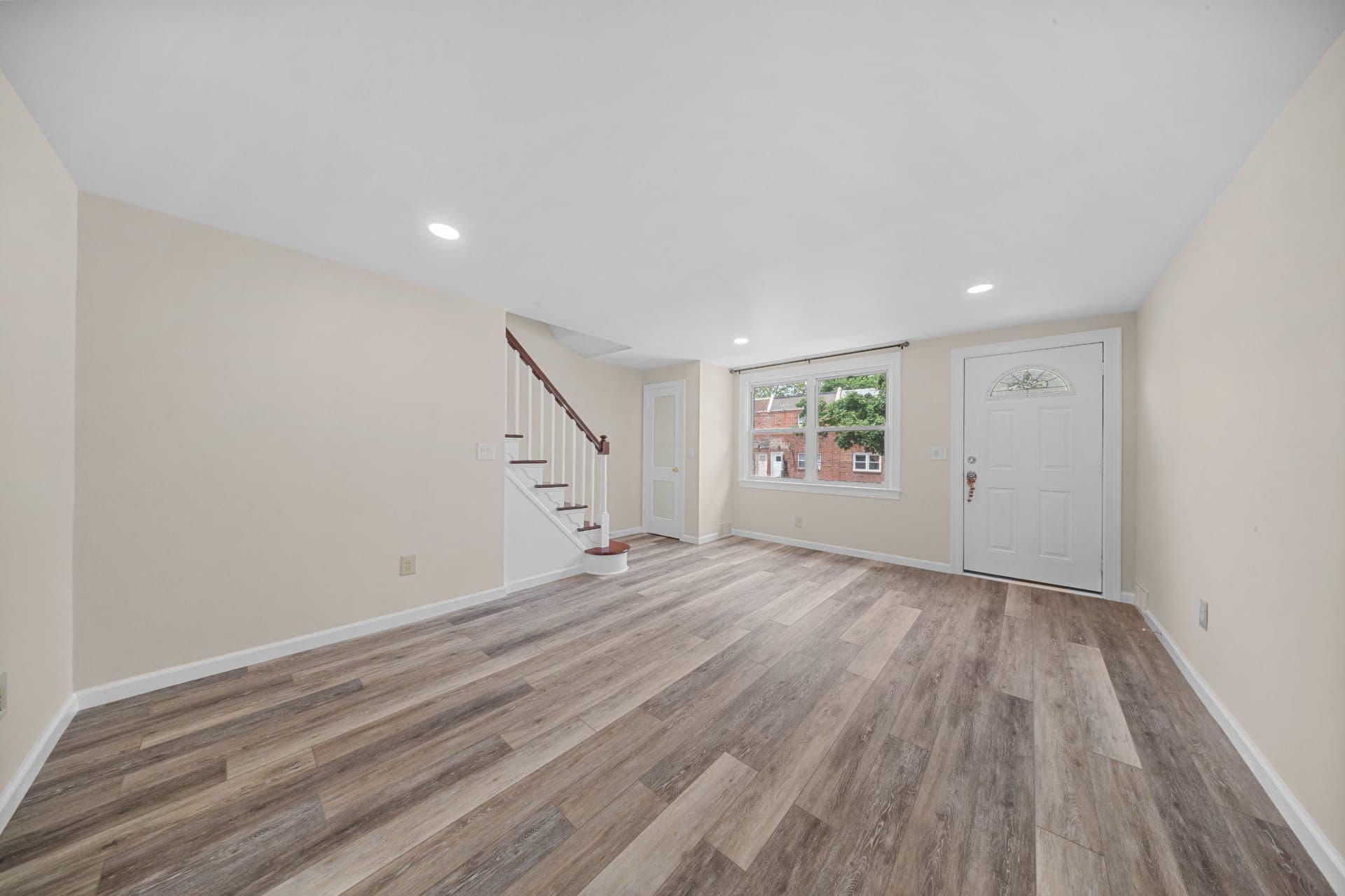 7019 Rutland Street photo 4
