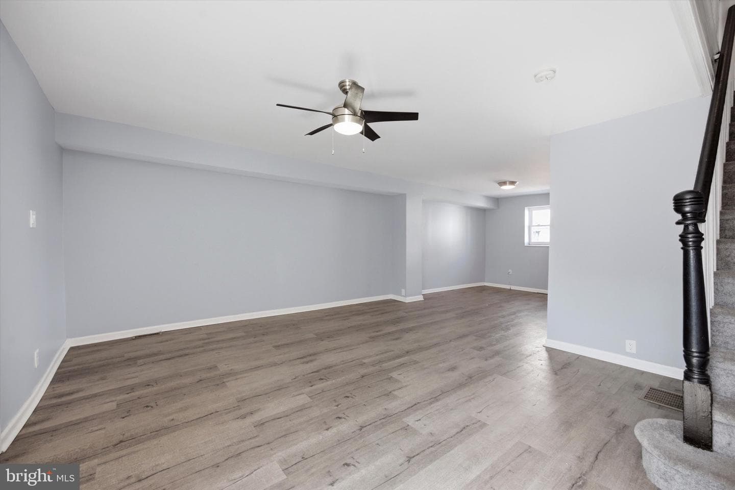 5439 Windsor Street photo 6