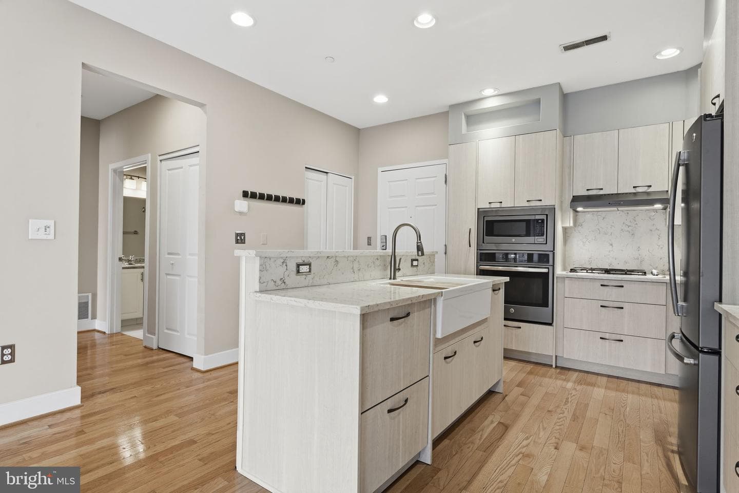 714 Bainbridge Street #14 photo 7