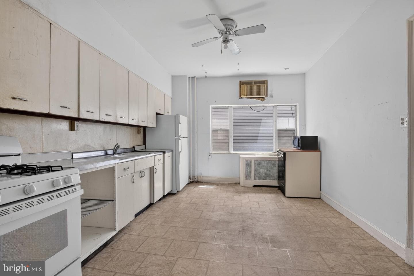 1147 S 10th Street photo 22