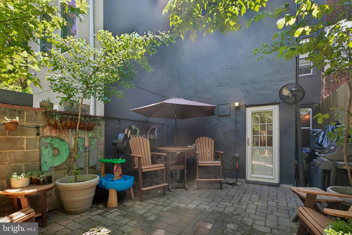 2021 Bainbridge Street photo 12