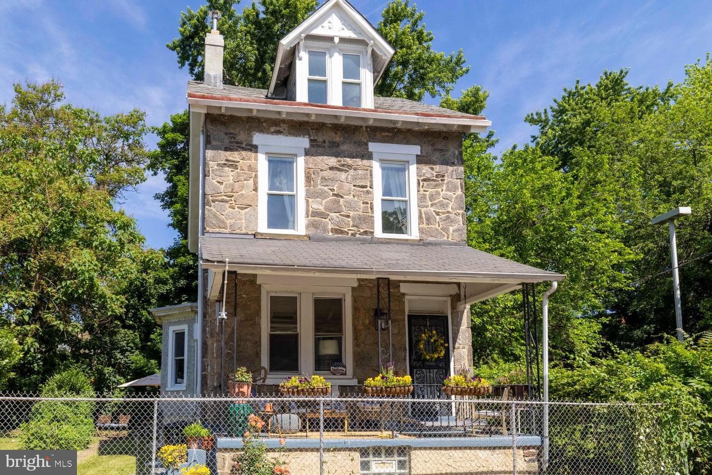 121 E Pleasant Street, Philadelphia