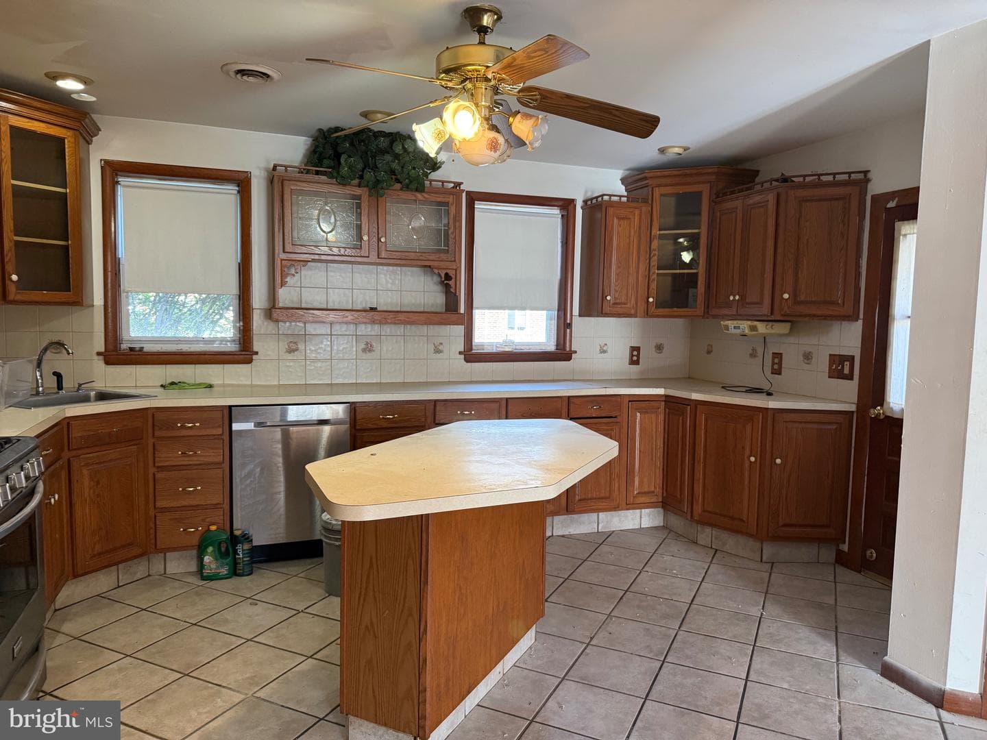 3011 Teesdale Street photo 13
