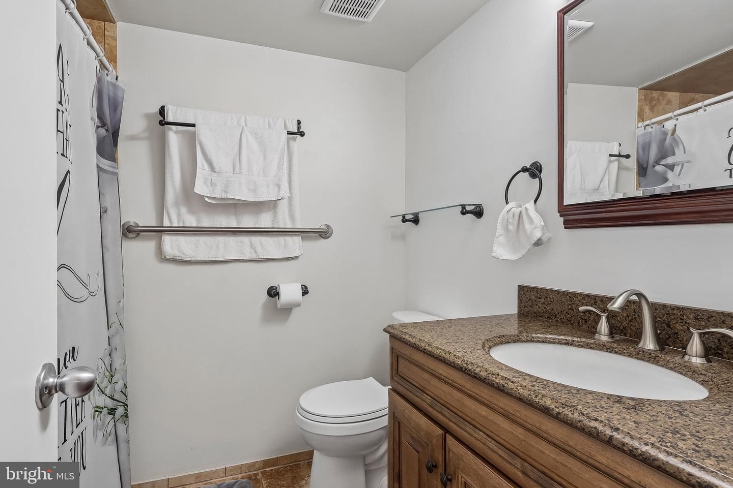 20102 Delaire Landing Road #102 photo 15