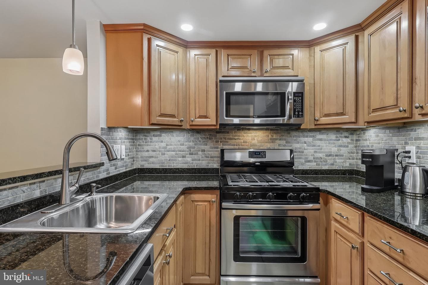 20102 Delaire Landing Road #102 photo 5