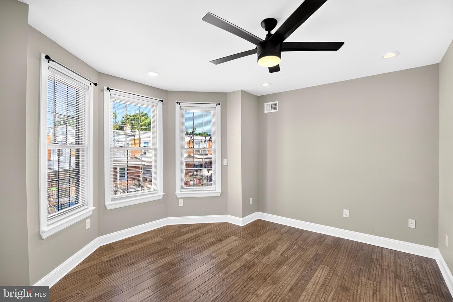 3107 N Taylor Street photo 15