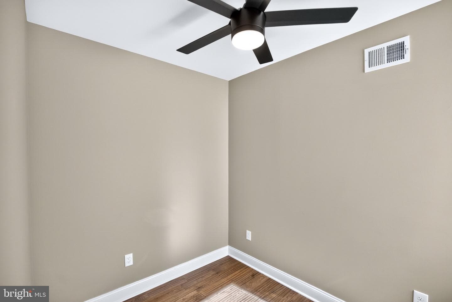 3107 N Taylor Street photo 23
