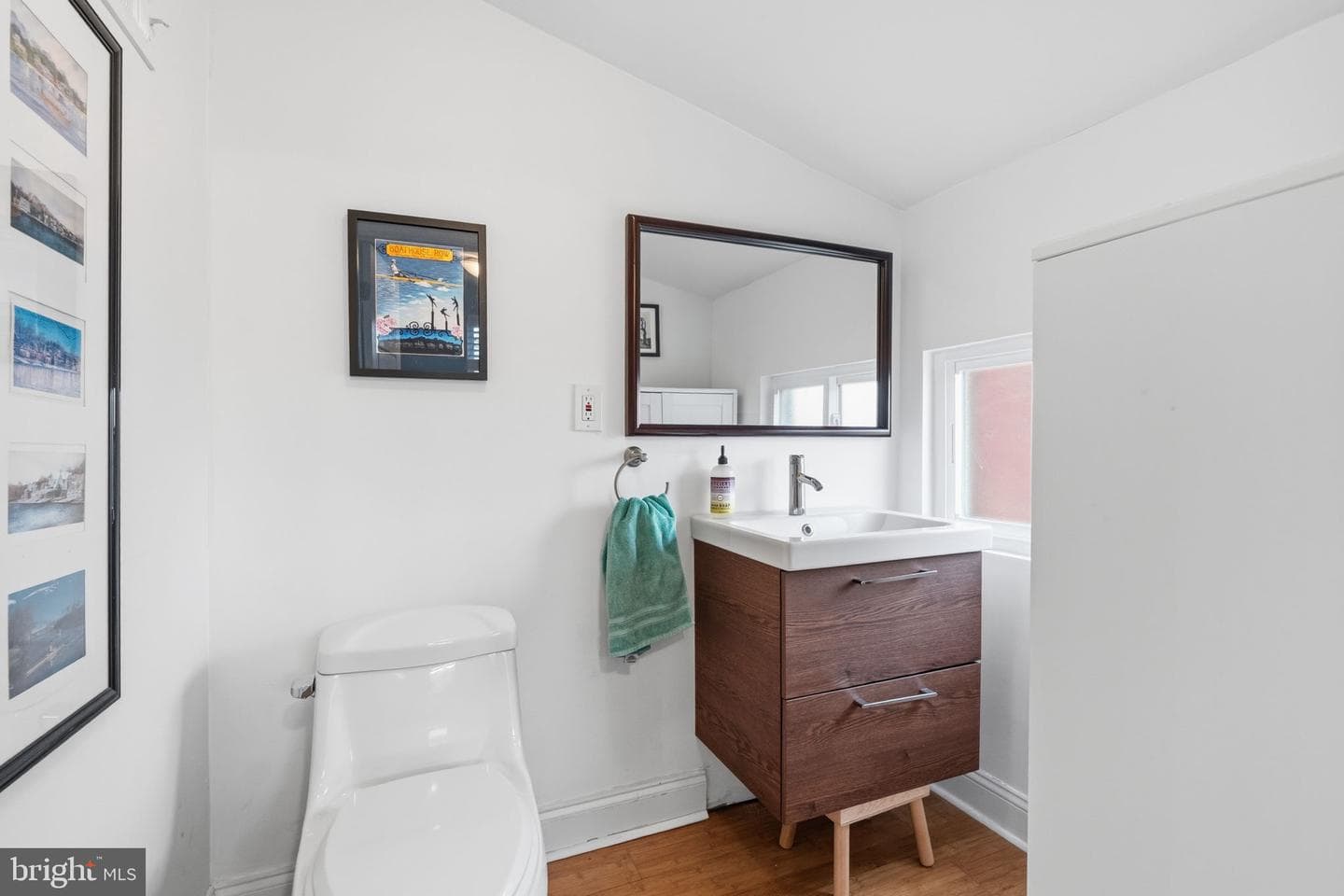 2233 Bainbridge Street photo 15