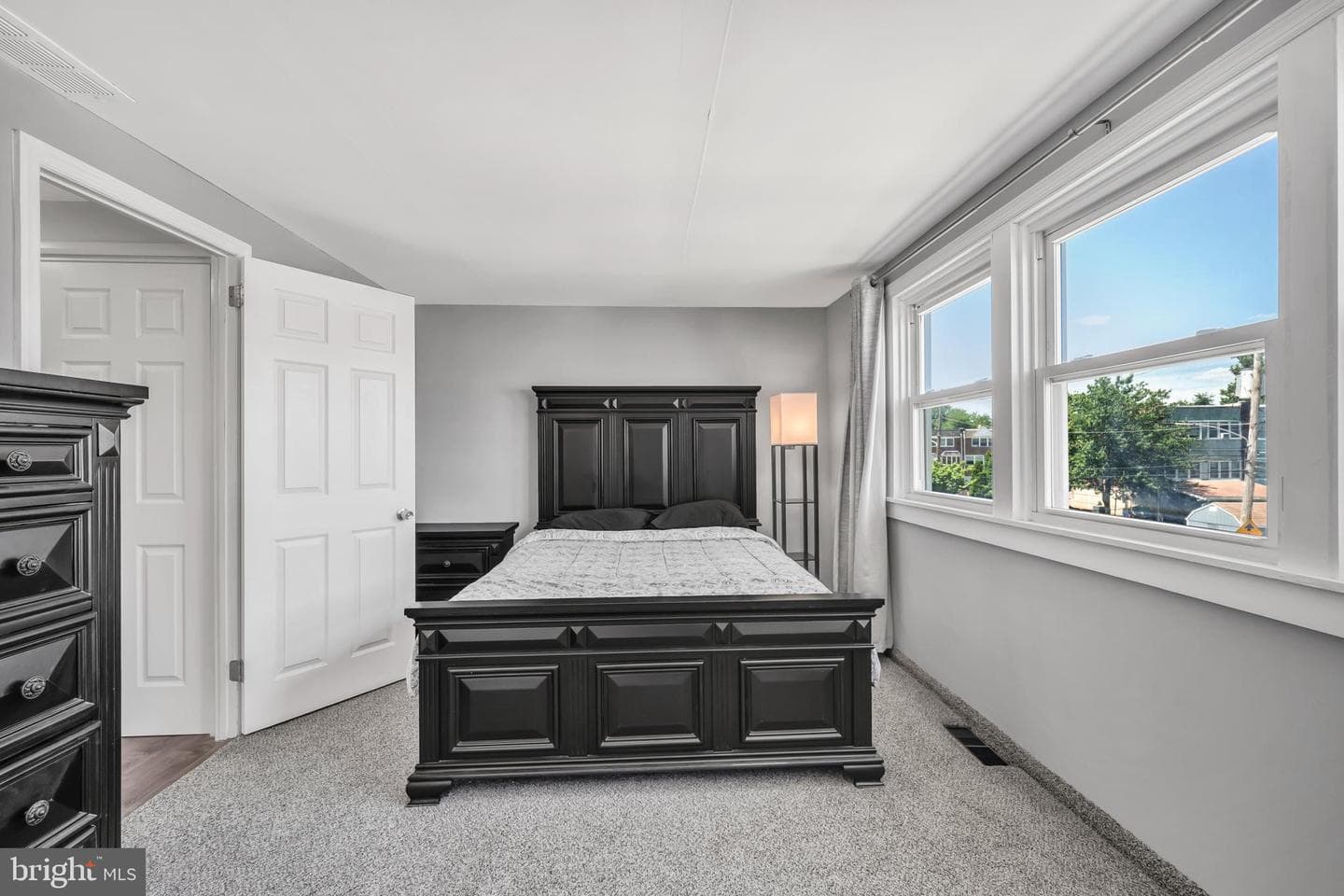 3116 Holly Rd photo 16