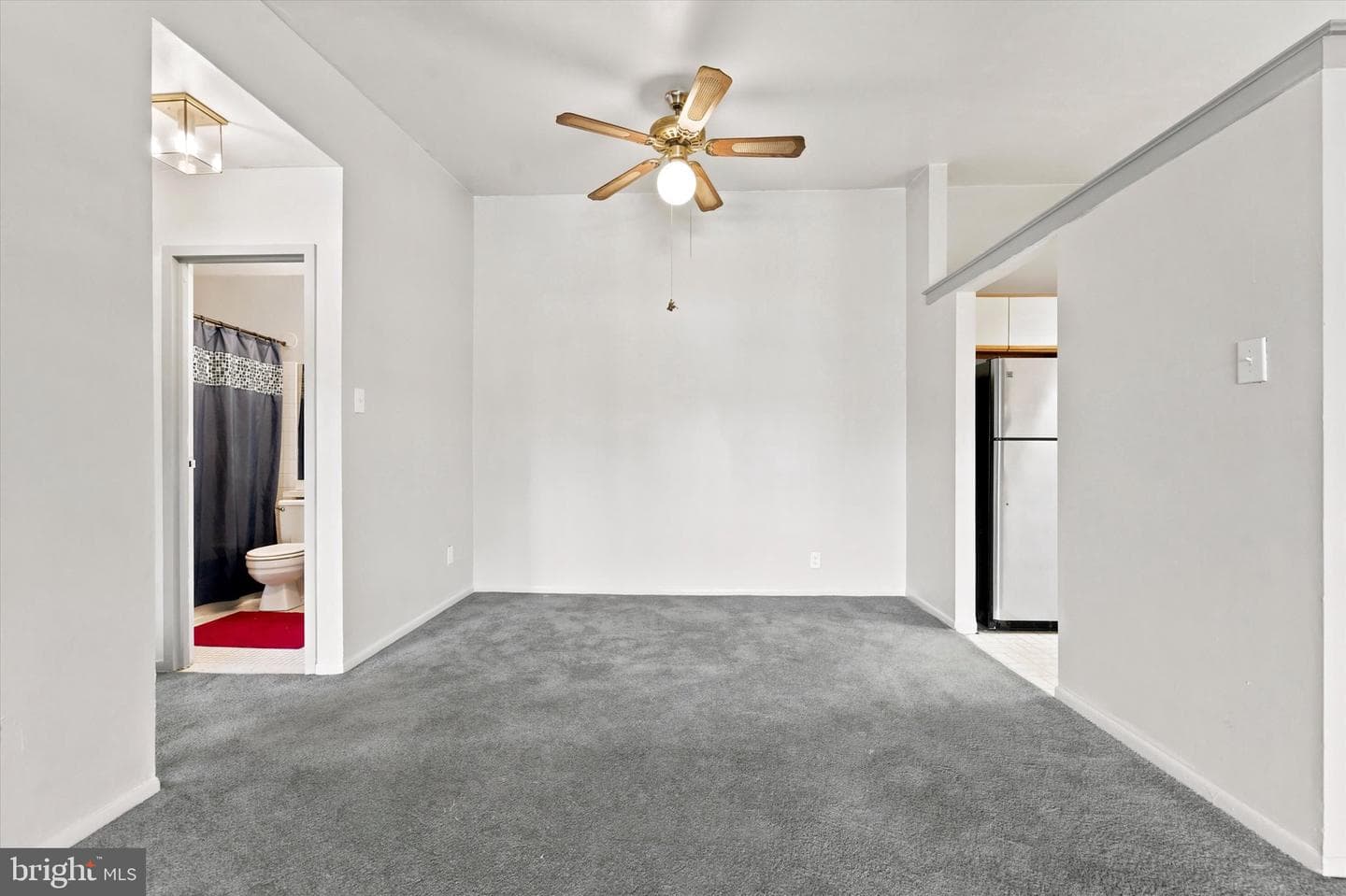 58201 Delaire Landing Road #201 photo 4