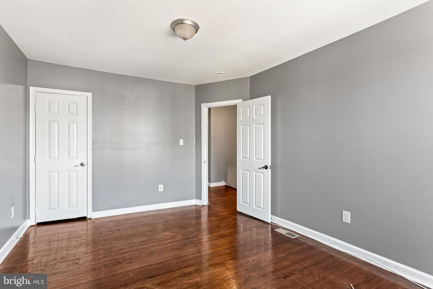 5904 Turner Street photo 25