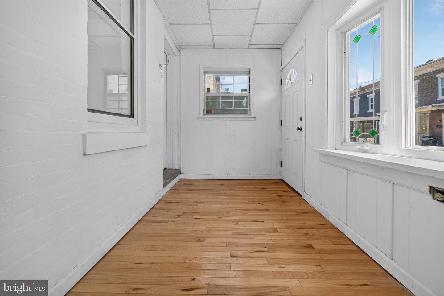 2431 W Sergeant Street photo 4