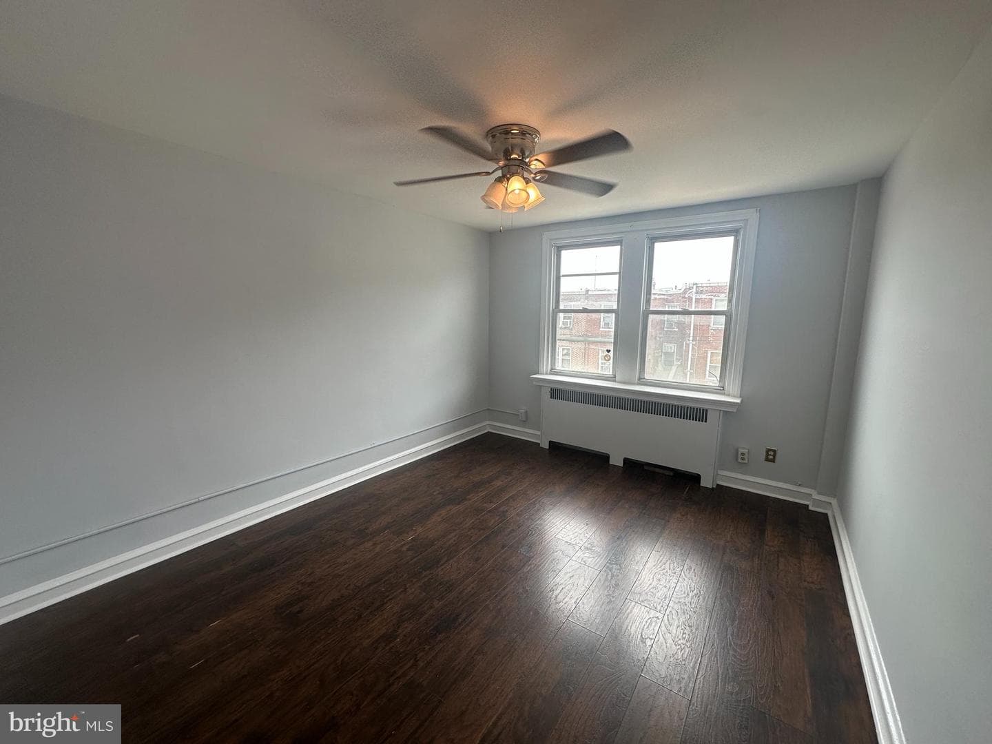 3342 Longshore Avenue photo 6