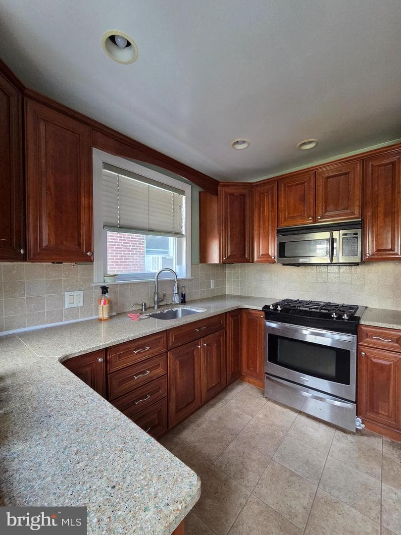 3239 Stanwood Street photo 12