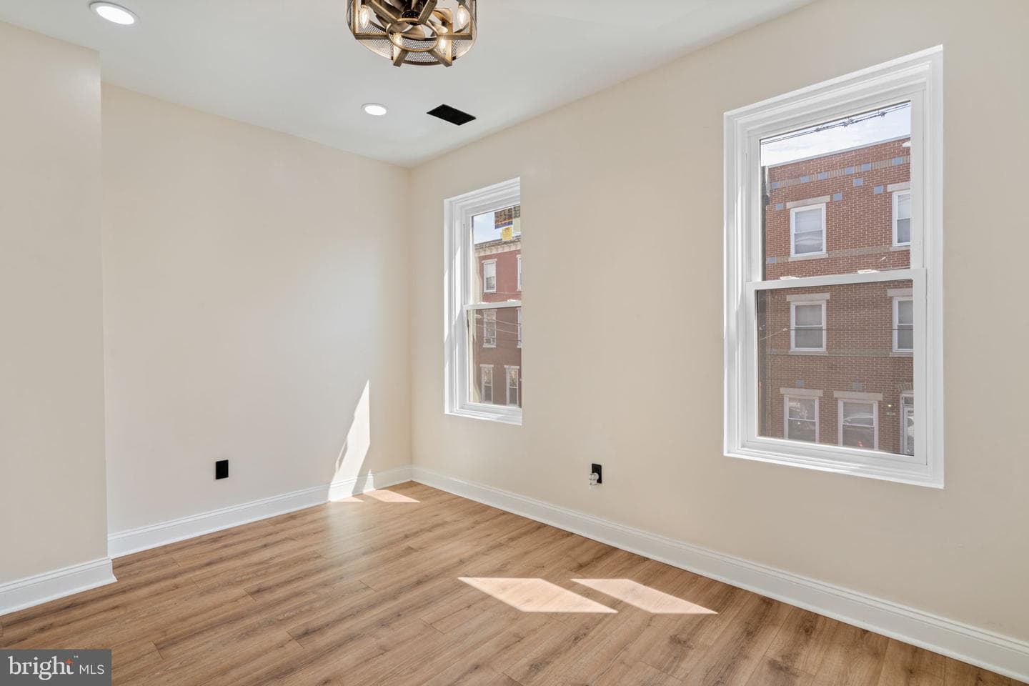 856 Perkiomen Street photo 35