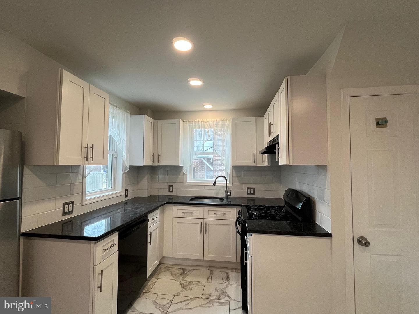 1314 Disston St photo 15