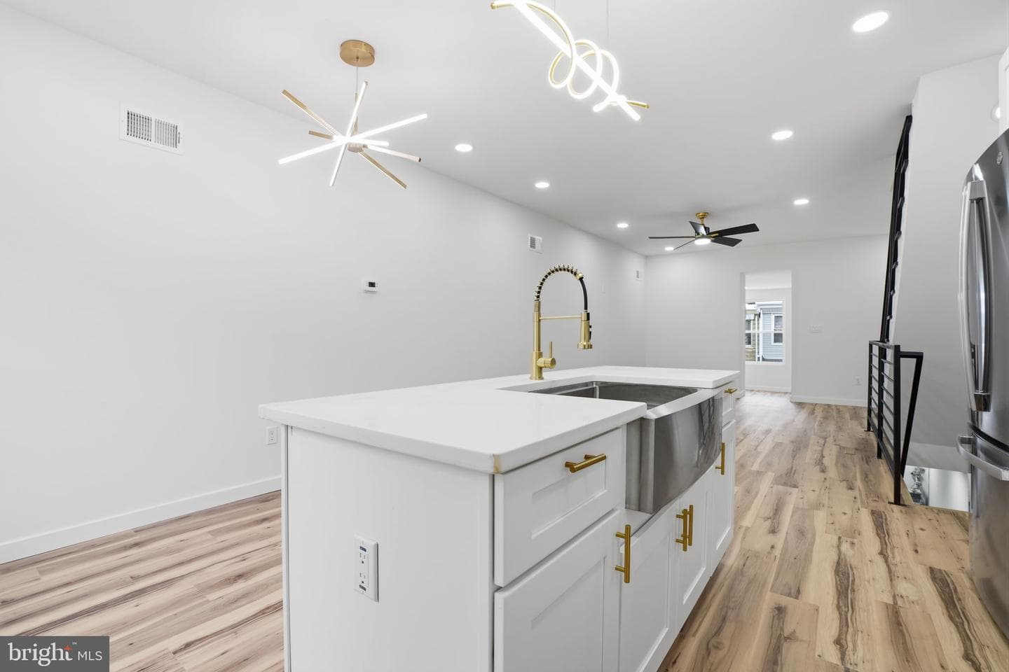 5224 Beaumont Avenue photo 12