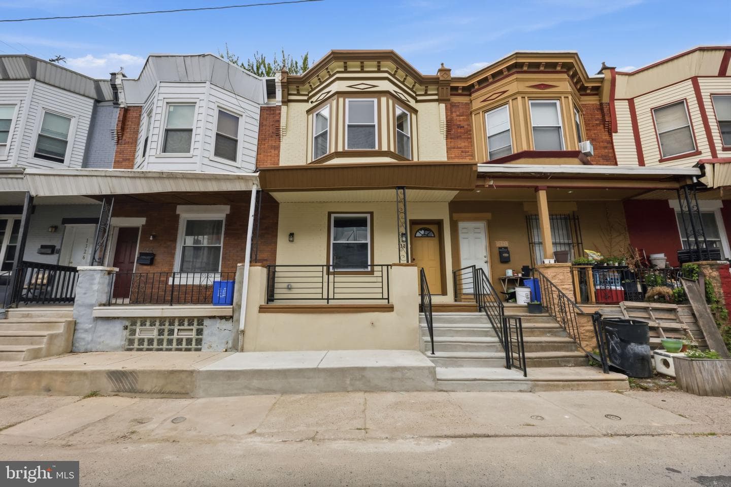 1322 S Lindenwood Street photo 37