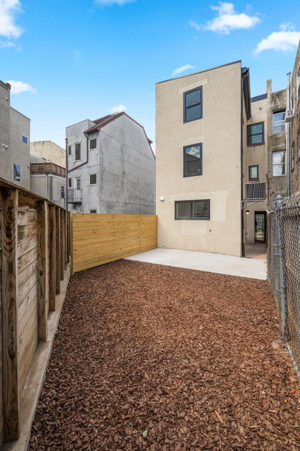 440 Poplar Street photo 13