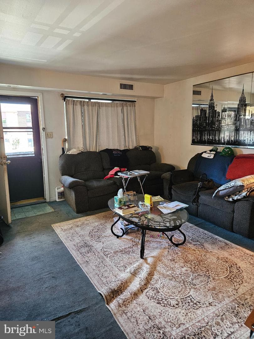 20201 Delaire Landing Road #201 photo 4