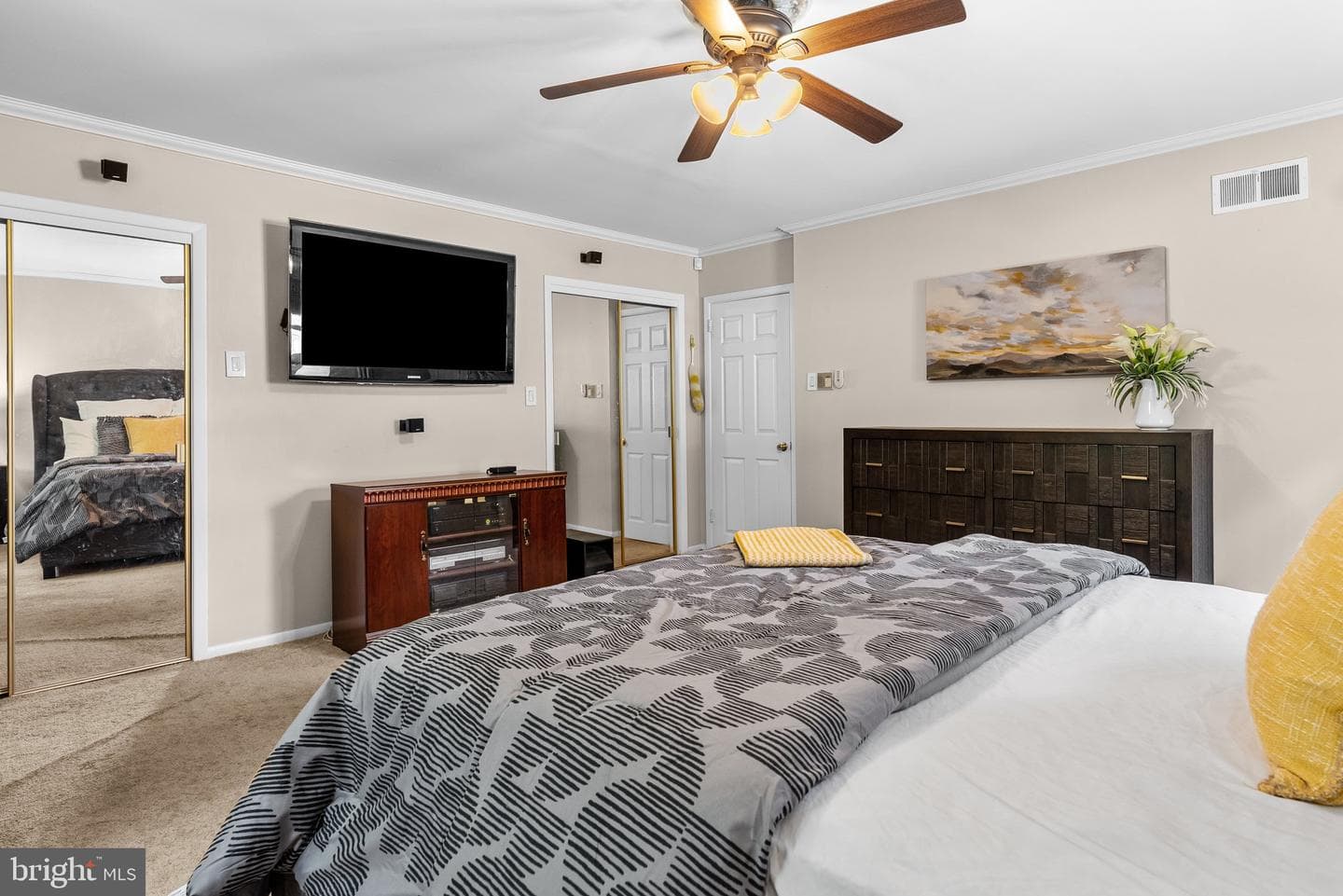 142 Greycourt Road photo 15