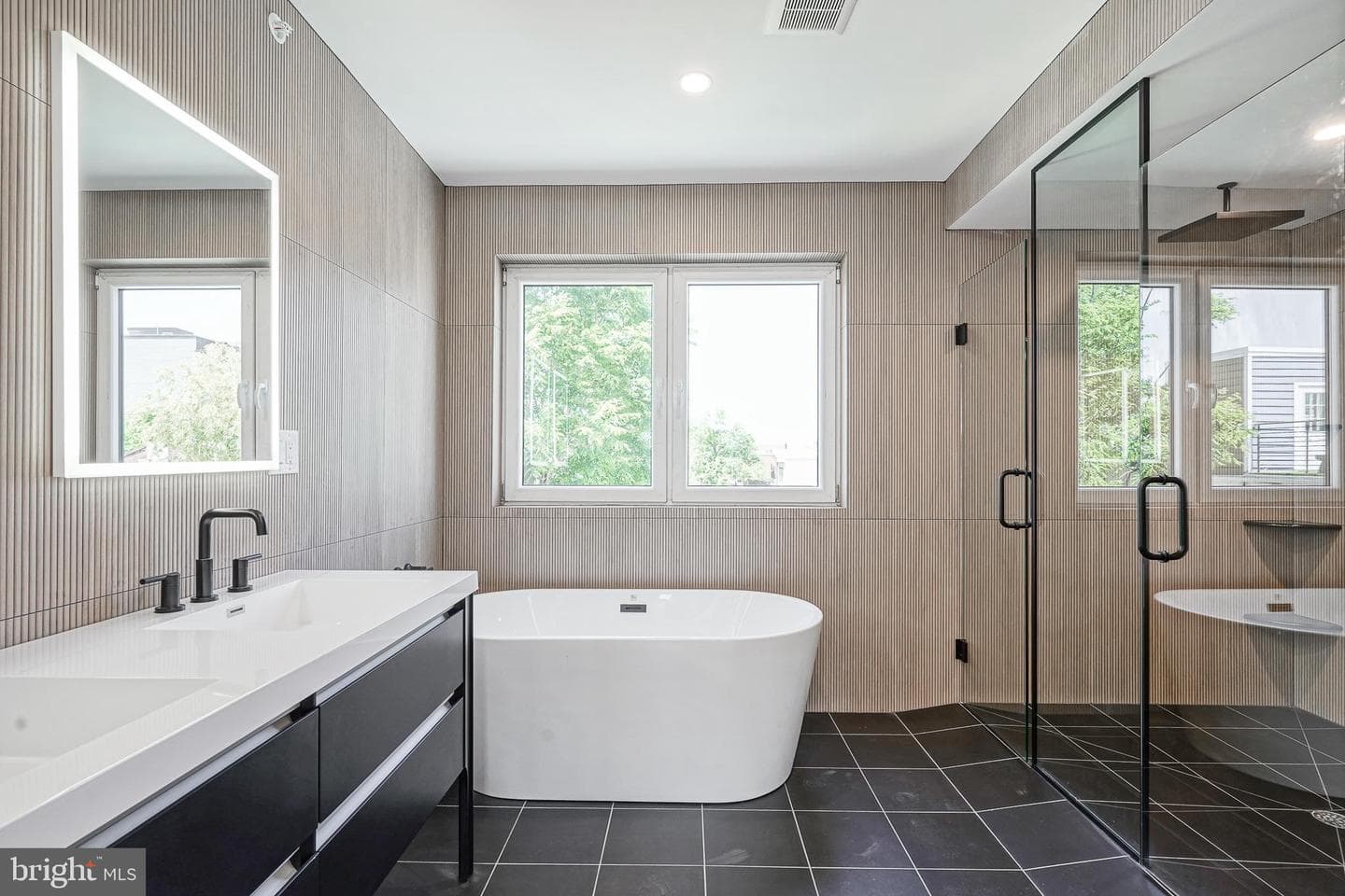 1102 E Columbia #lot D1 photo 16